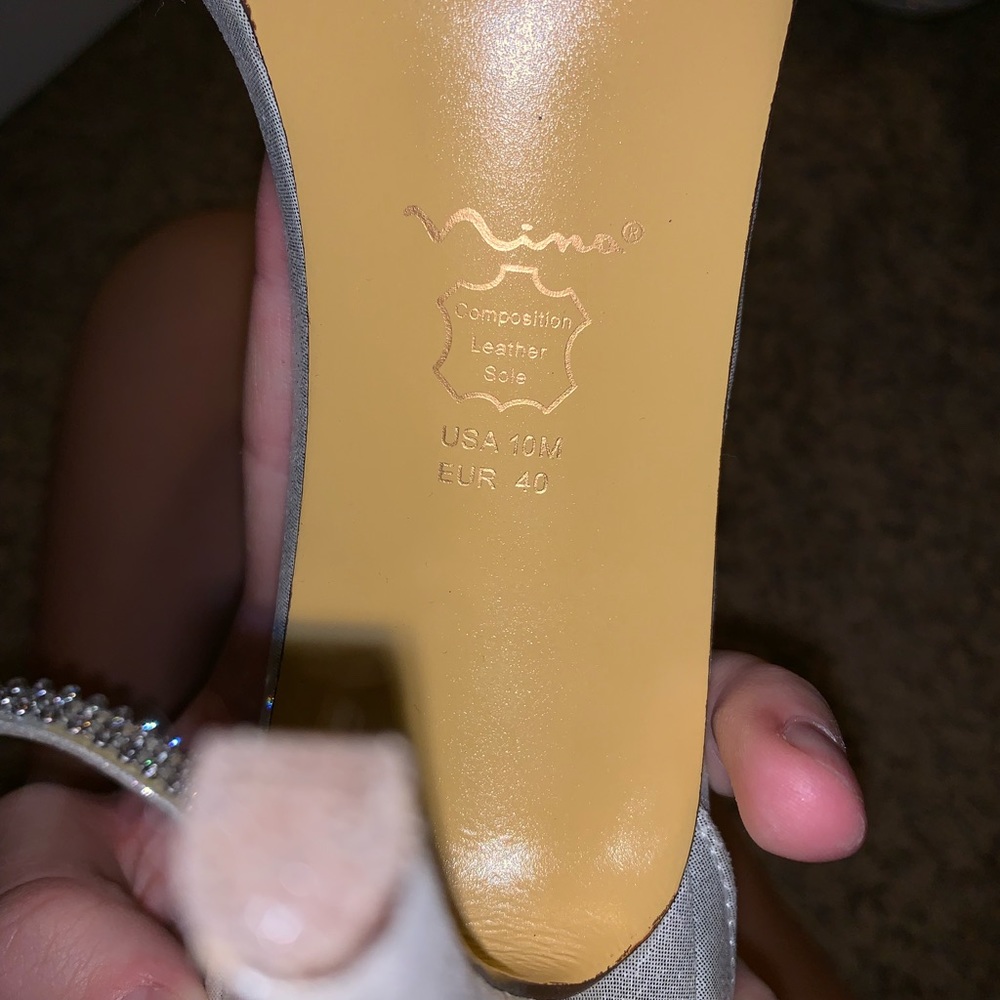 Heels - Picture 4 of 4